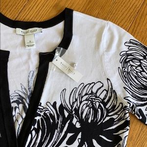 Pretty WHBM cardigan. 🌸